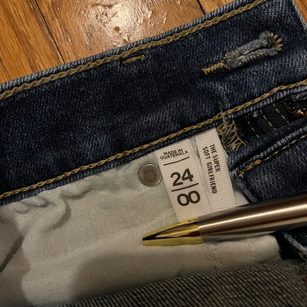 Like New Super Soft Girlfriend Jeans - Picture 3 of 3
